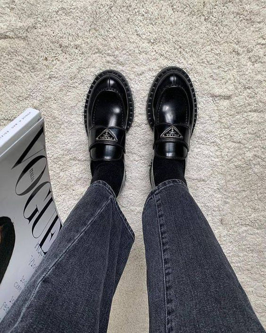 GIÀY LOAFER - CHÂN ÁI DÀNH CHO NHỮNG NGƯỜI YÊU CỔ ĐIỂN