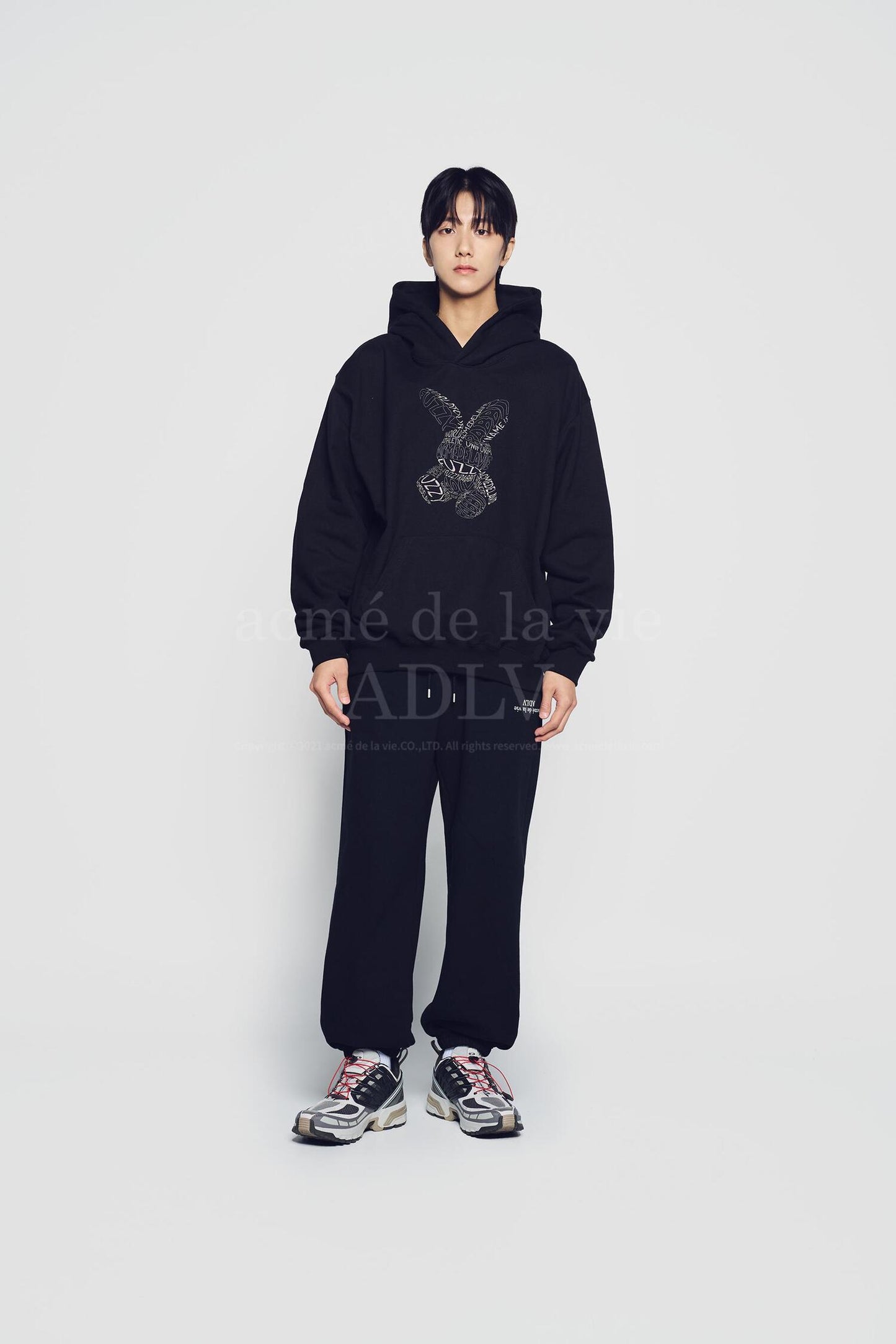 ADLV HOODIE 01