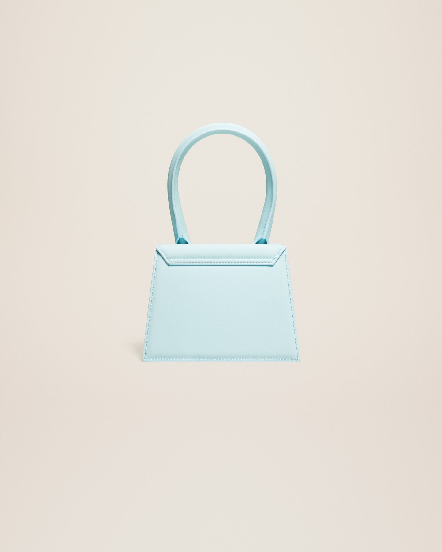 JACQUEMUS BAG LE CHIQUITO MOYEN (18 CM)
