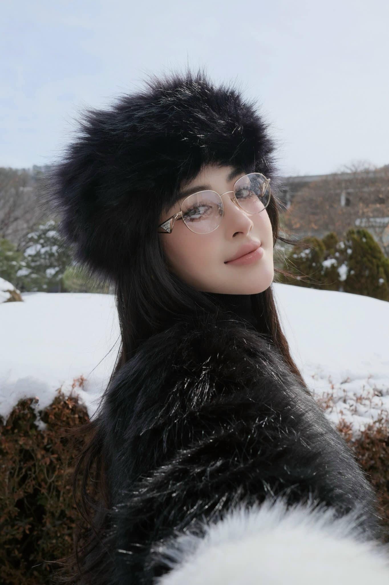 PRADA GLASSES 47
