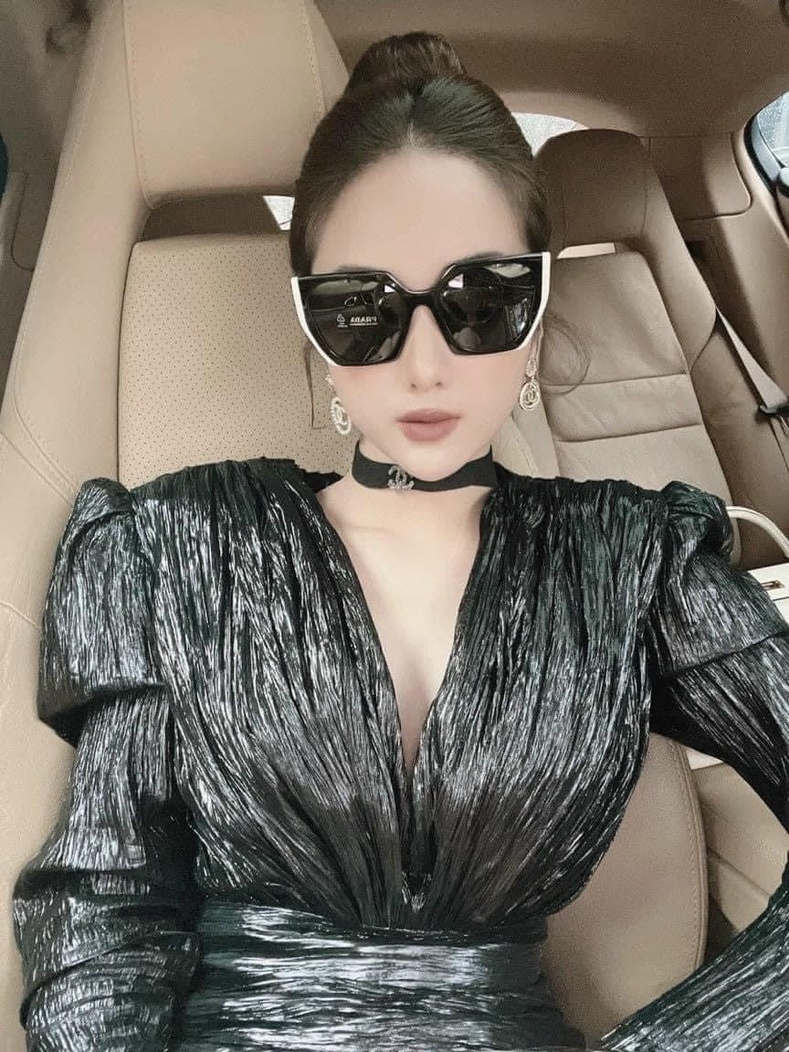 PRADA GLASSES 34
