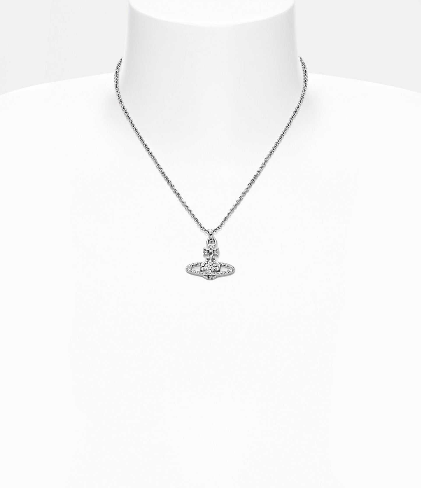 VIVIENNE WESTWOOD NECKLACE 04