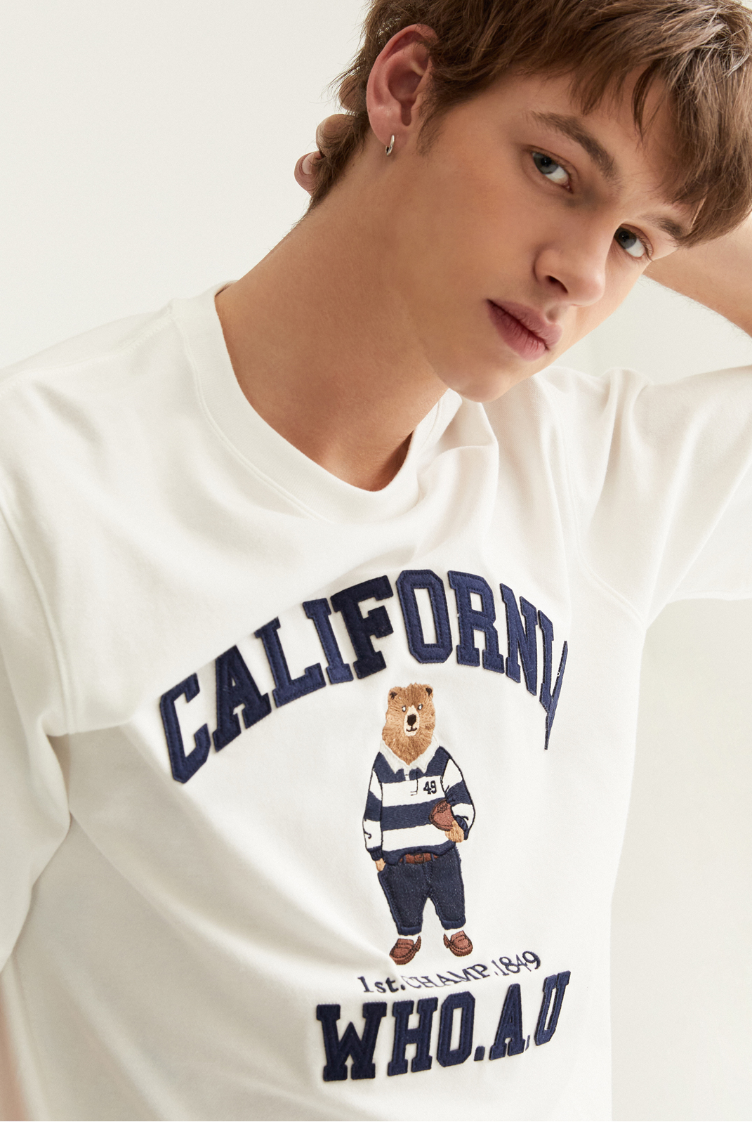 WHOAU T-SHIRT