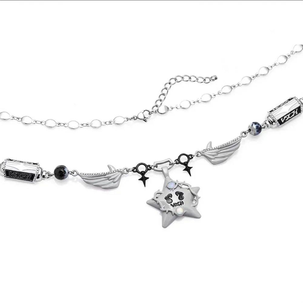 VSCH NECKLACE 02