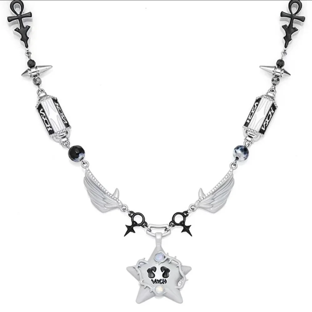 VSCH NECKLACE 02