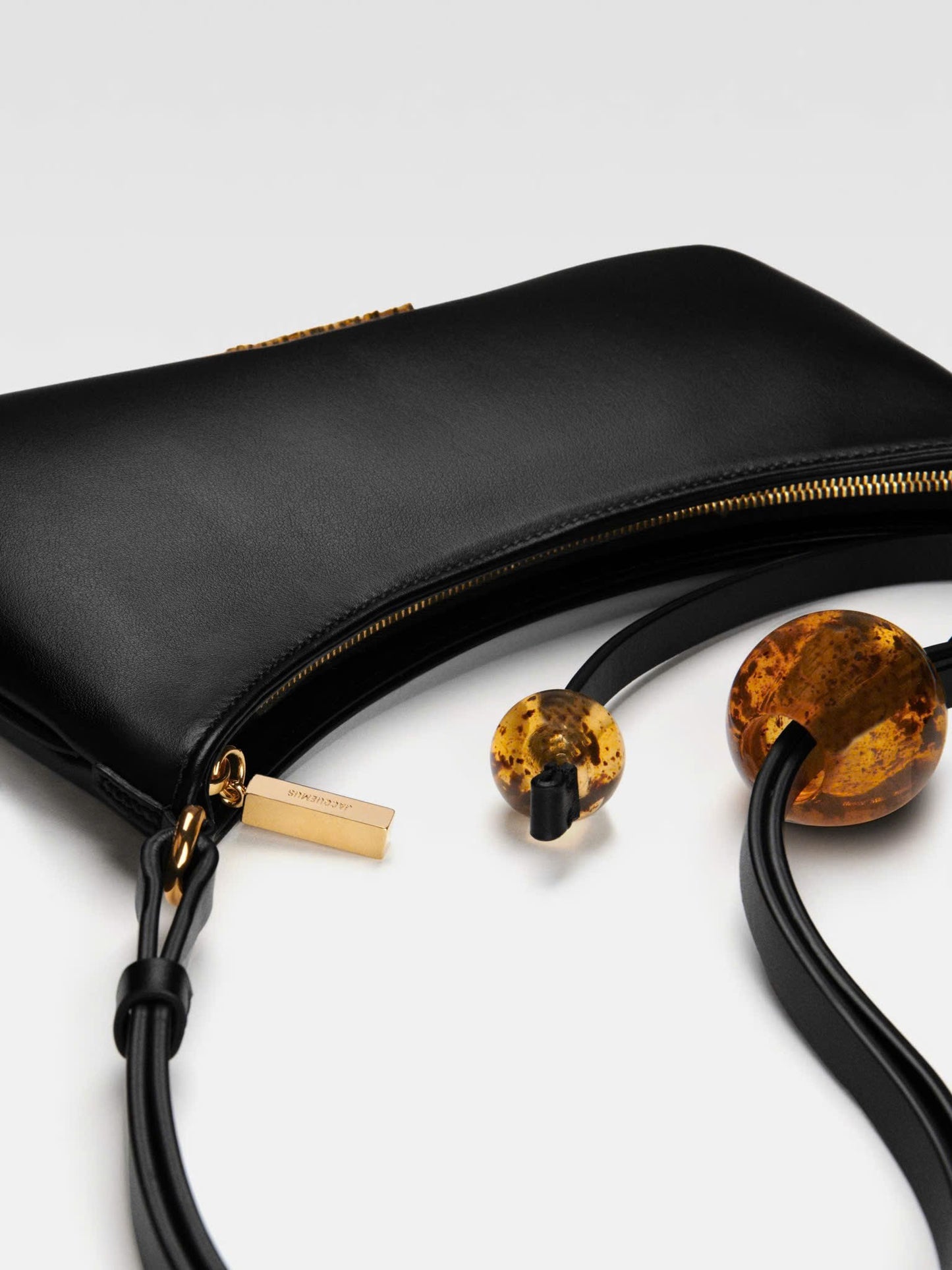 JACQUEMUS BAG 64
