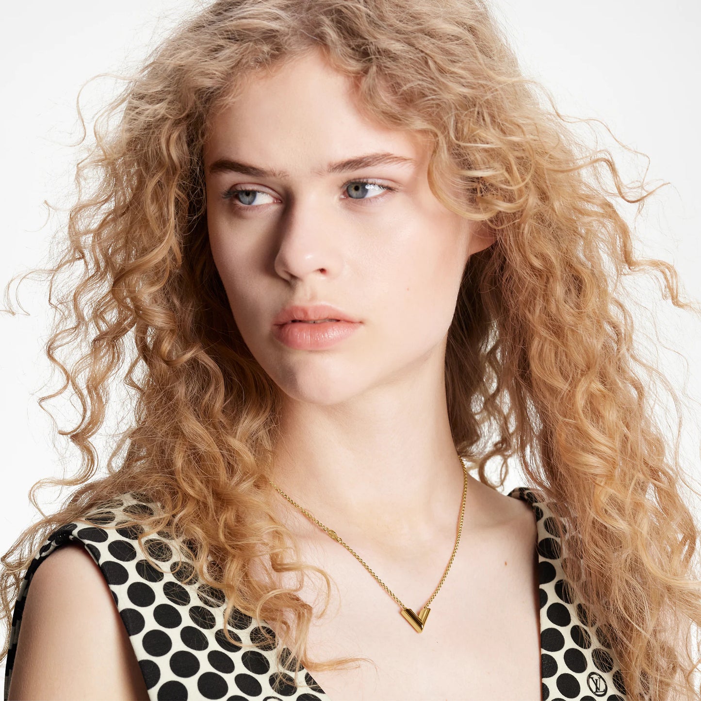 LOUIS VUITTON NECKLACE