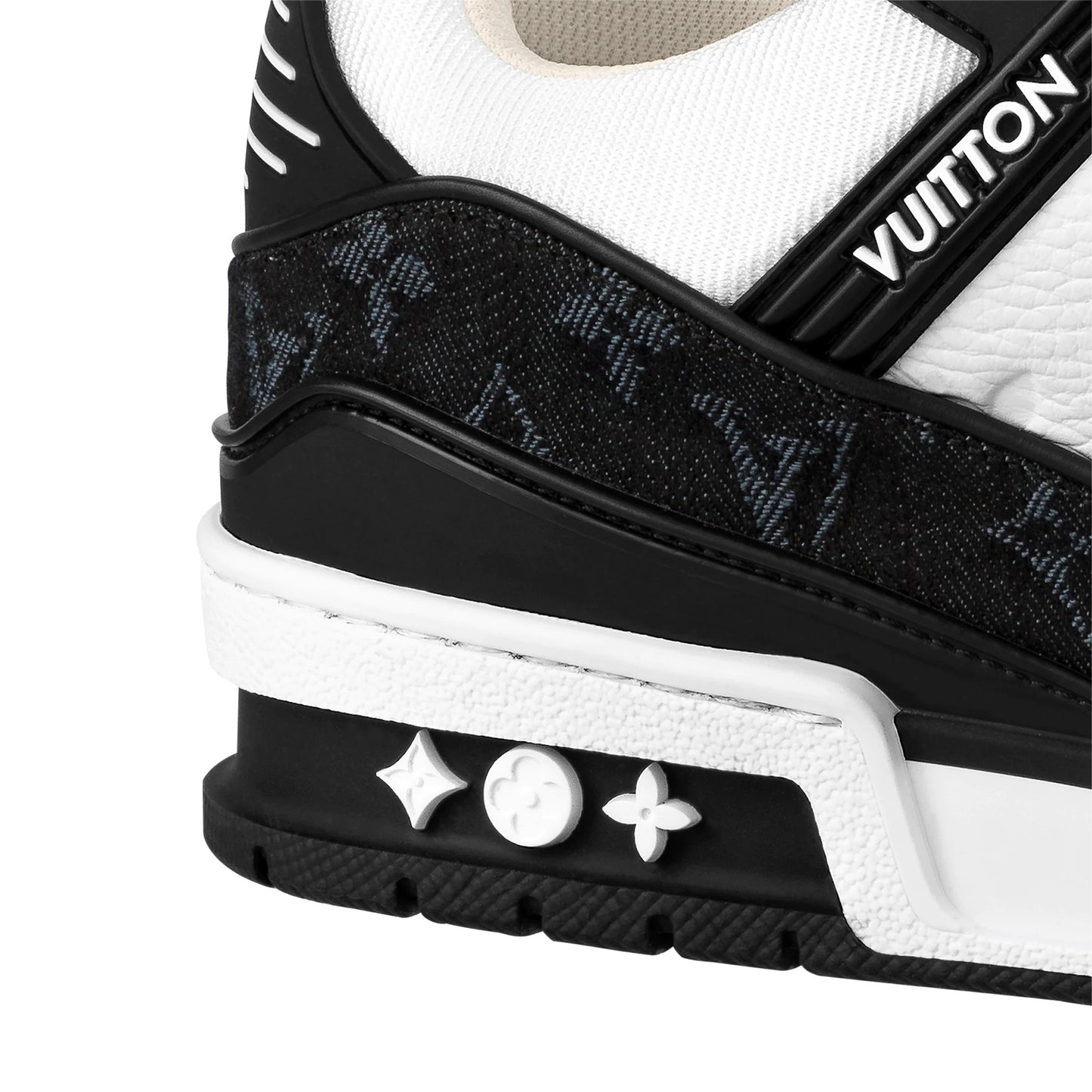 LOUIS VUITTON SNEAKERS 02