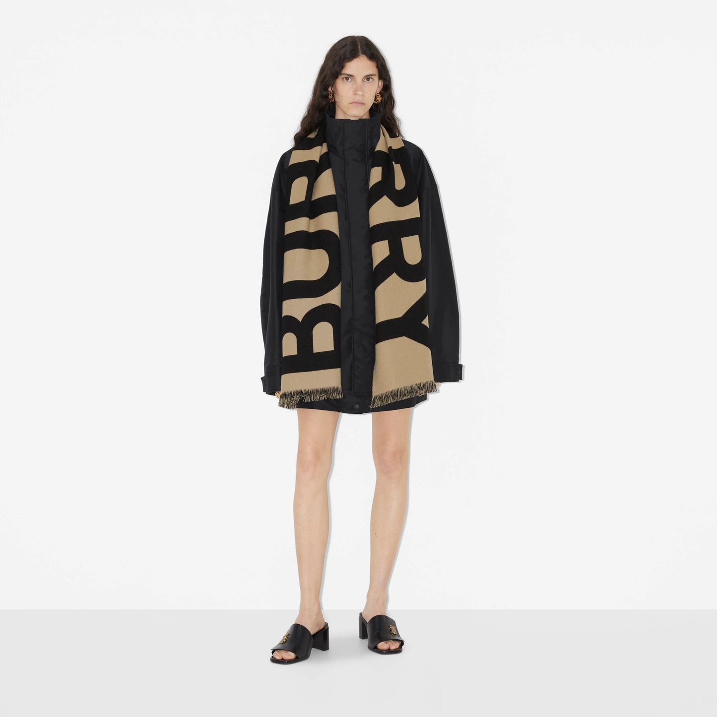 BURBERRY SCARF 02