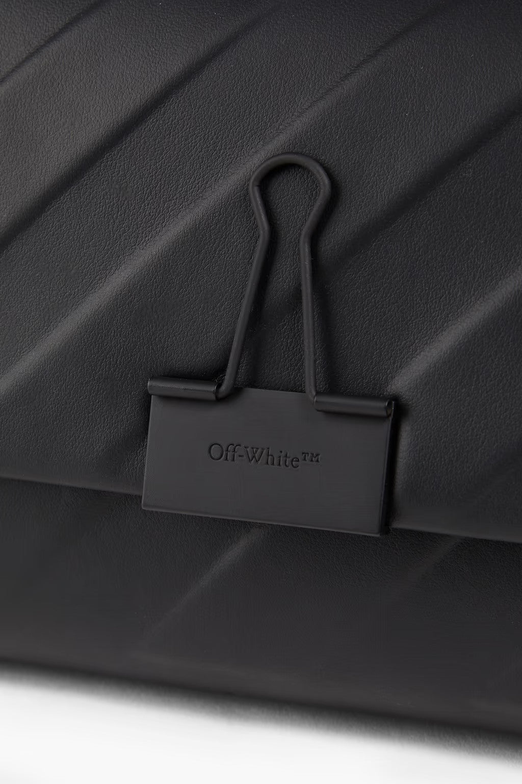 OFF-WHITE BAG 01