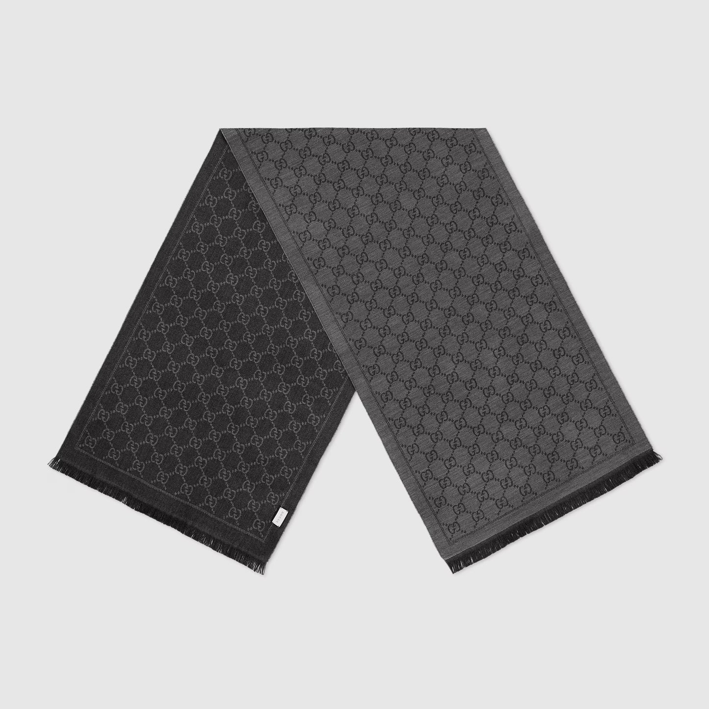 GUCCI SCARF 09