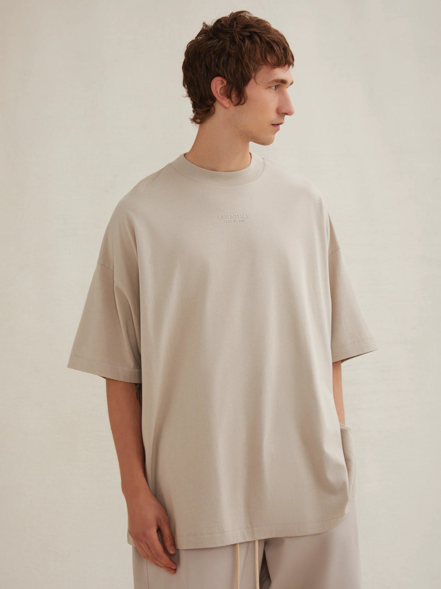 FOG ESSENTIALS T-SHIRT 06 (SILVER CLOUD)