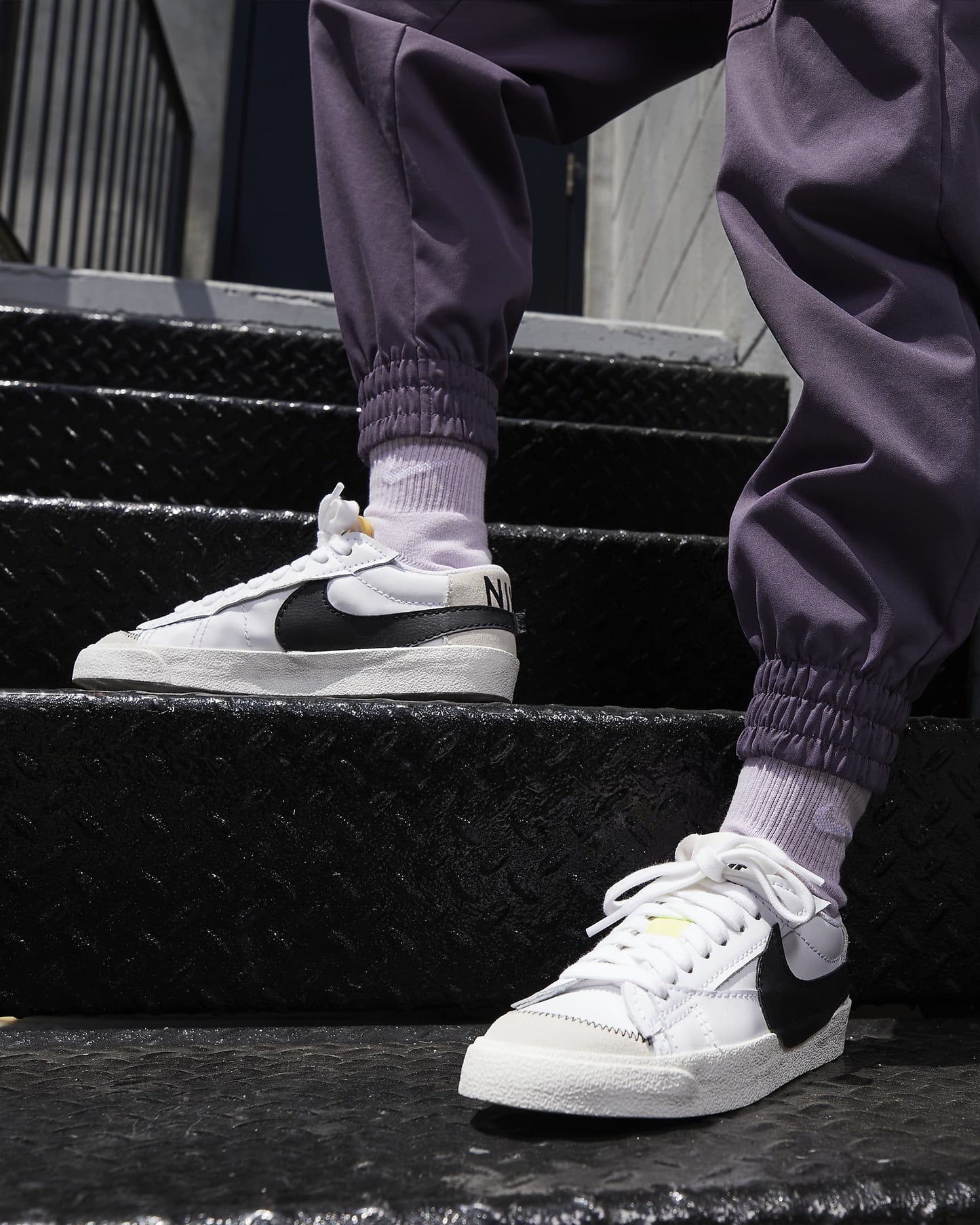 NIKE BLAZER LOW JUMBO 77