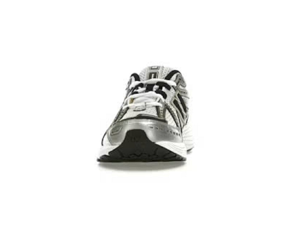 NEW BALANCE SNEAKER 04