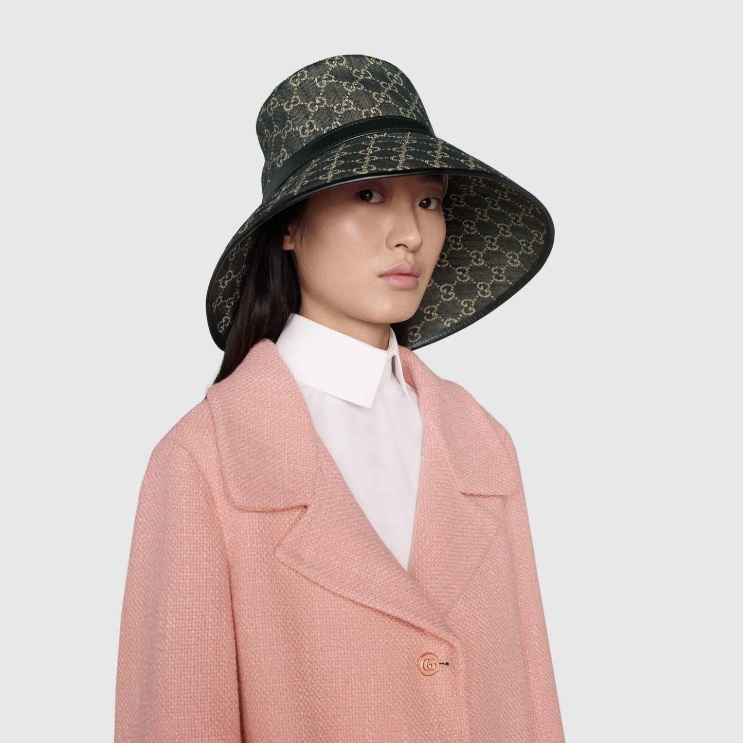 GUCCI BUCKET 11