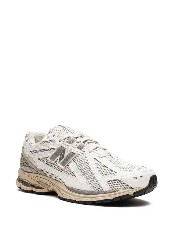 NEW BALANCE SNEAKER 07