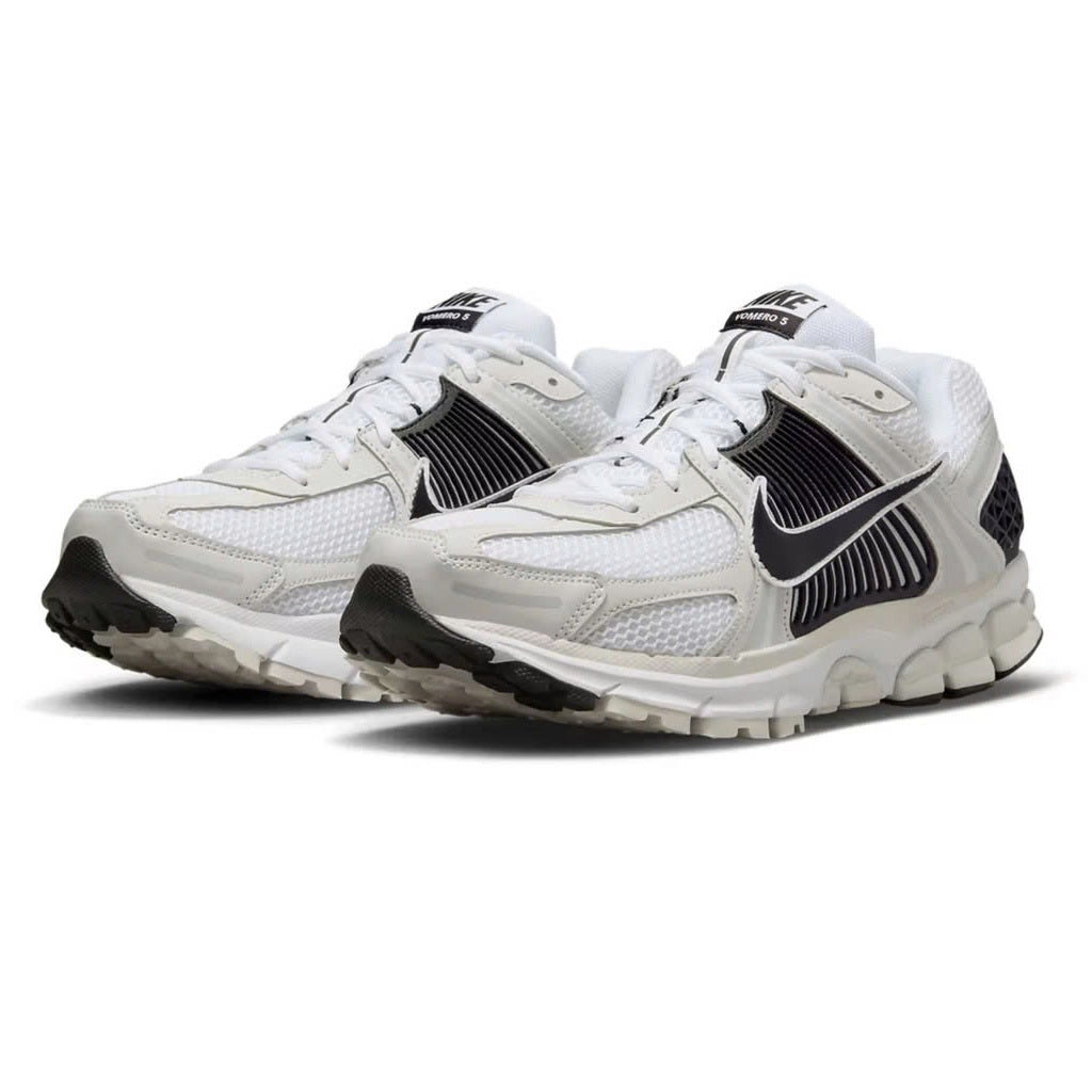 NIKE AIR ZOOM VOMERO SNEAKER 01