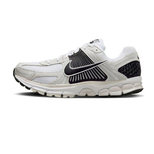NIKE AIR ZOOM VOMERO SNEAKER 01