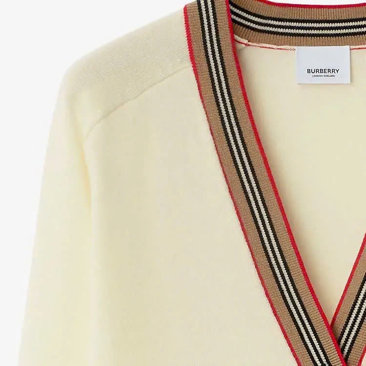 BURBERRY CARDIGAN 08