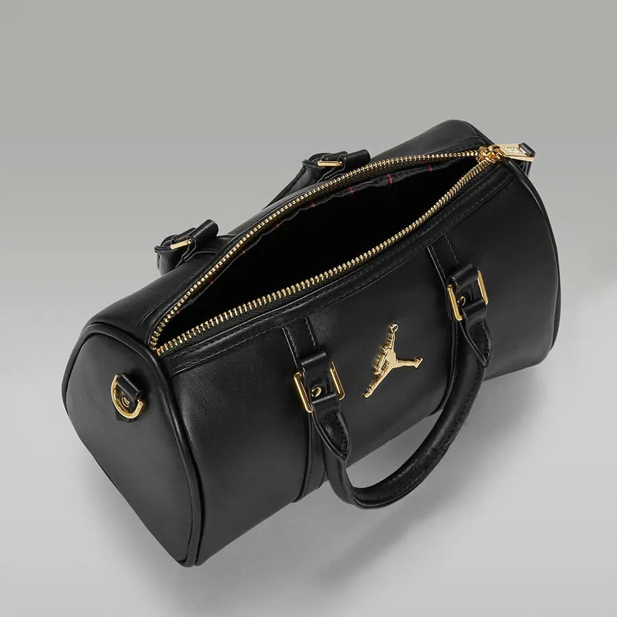 NIKE JORDAN BAG 01