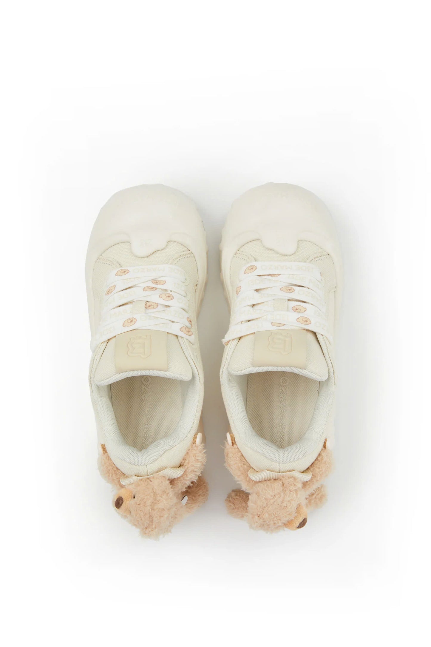 13DE MARZO SNEAKERS 10