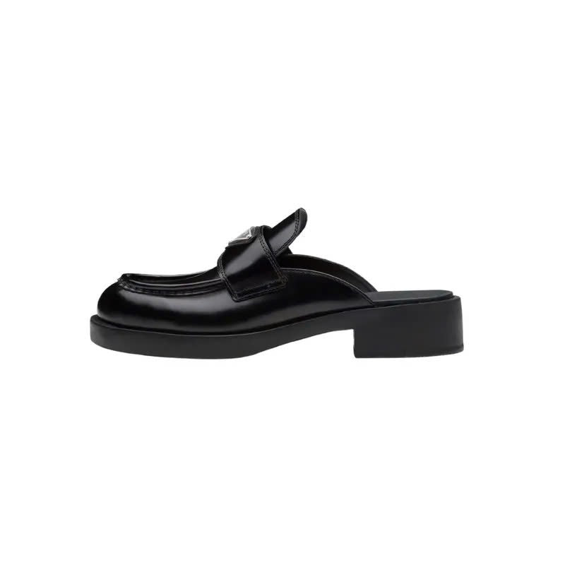 PRADA SLIPPER 01