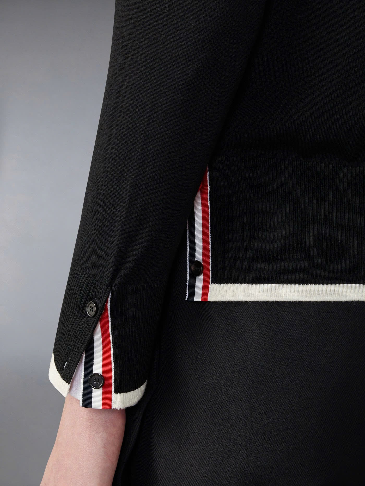 THOM BROWNE CARDIGAN 09
