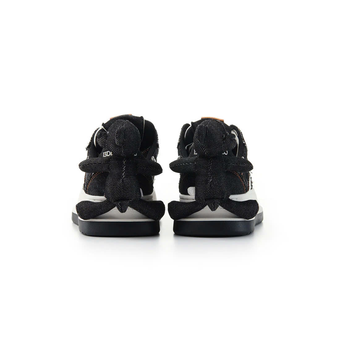 13DE MARZO SNEAKERS 13