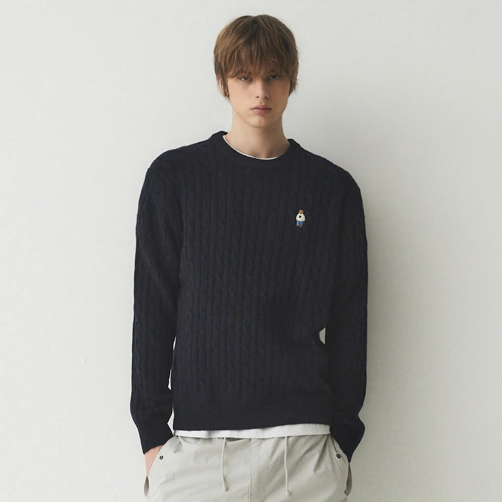WHOAU SWEATER 02