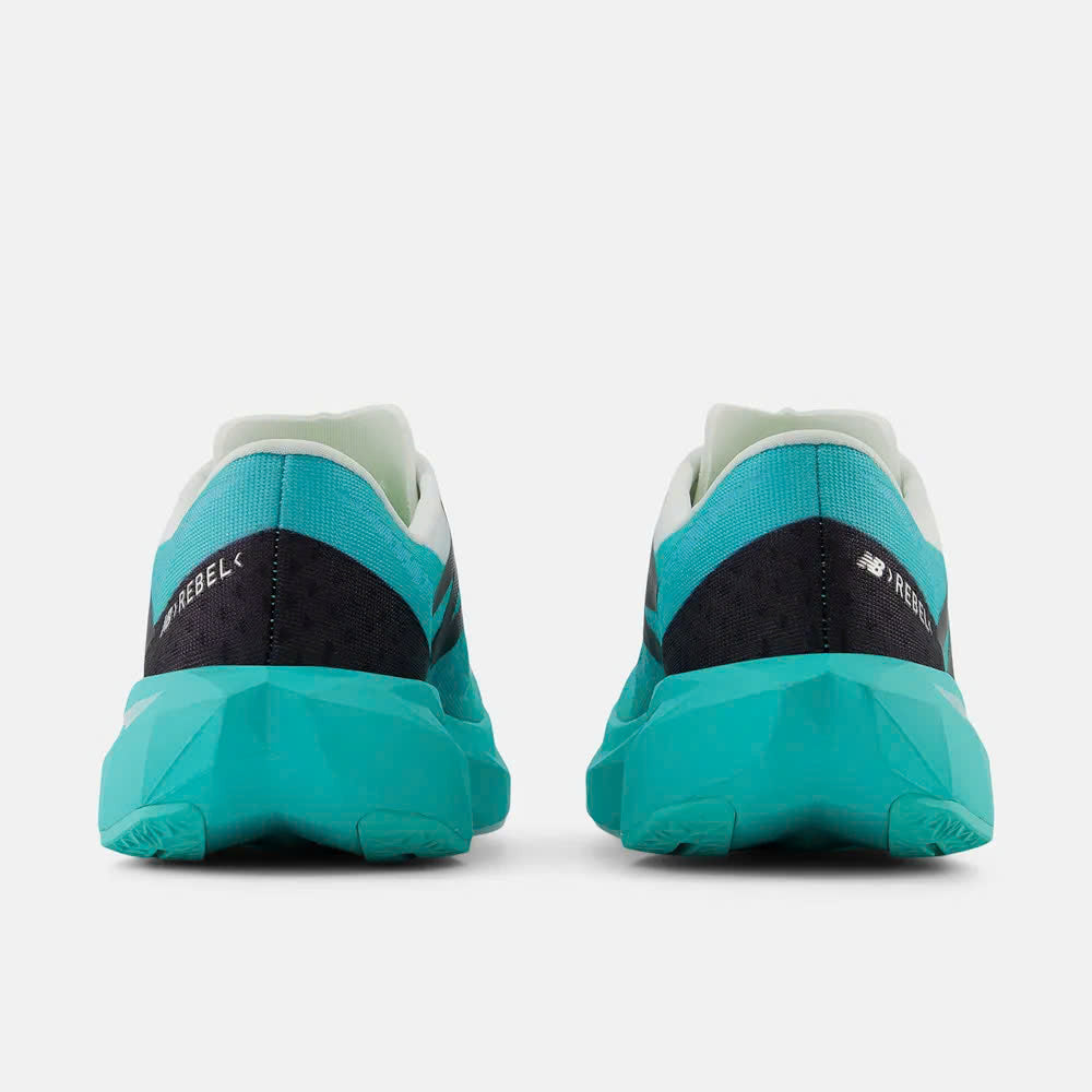 NEW BALANCE SNEAKER 10