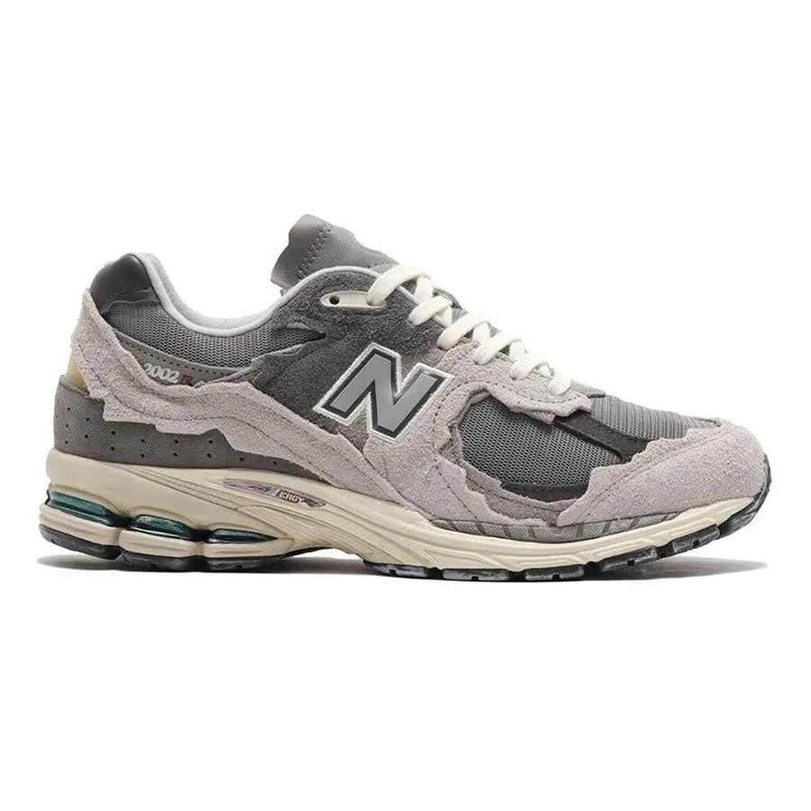 NEW BALANCE SNEAKER 11