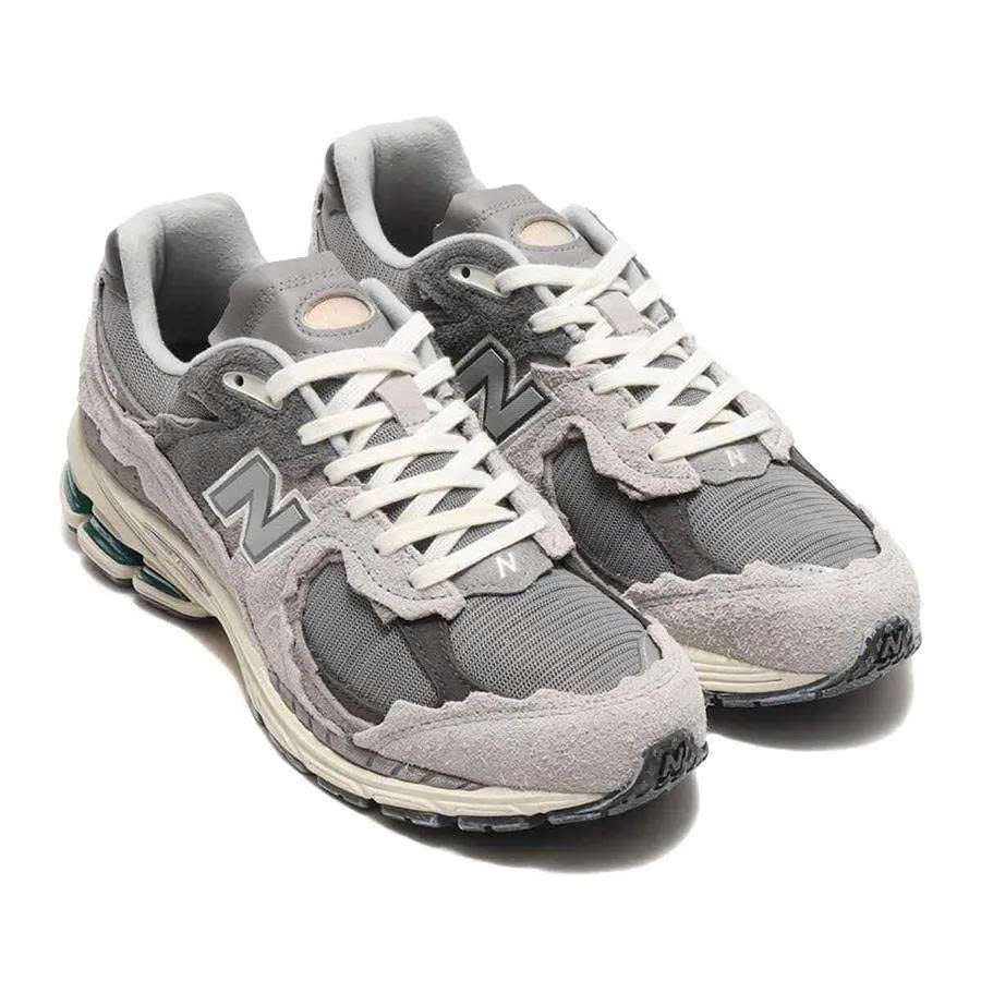 NEW BALANCE SNEAKER 11