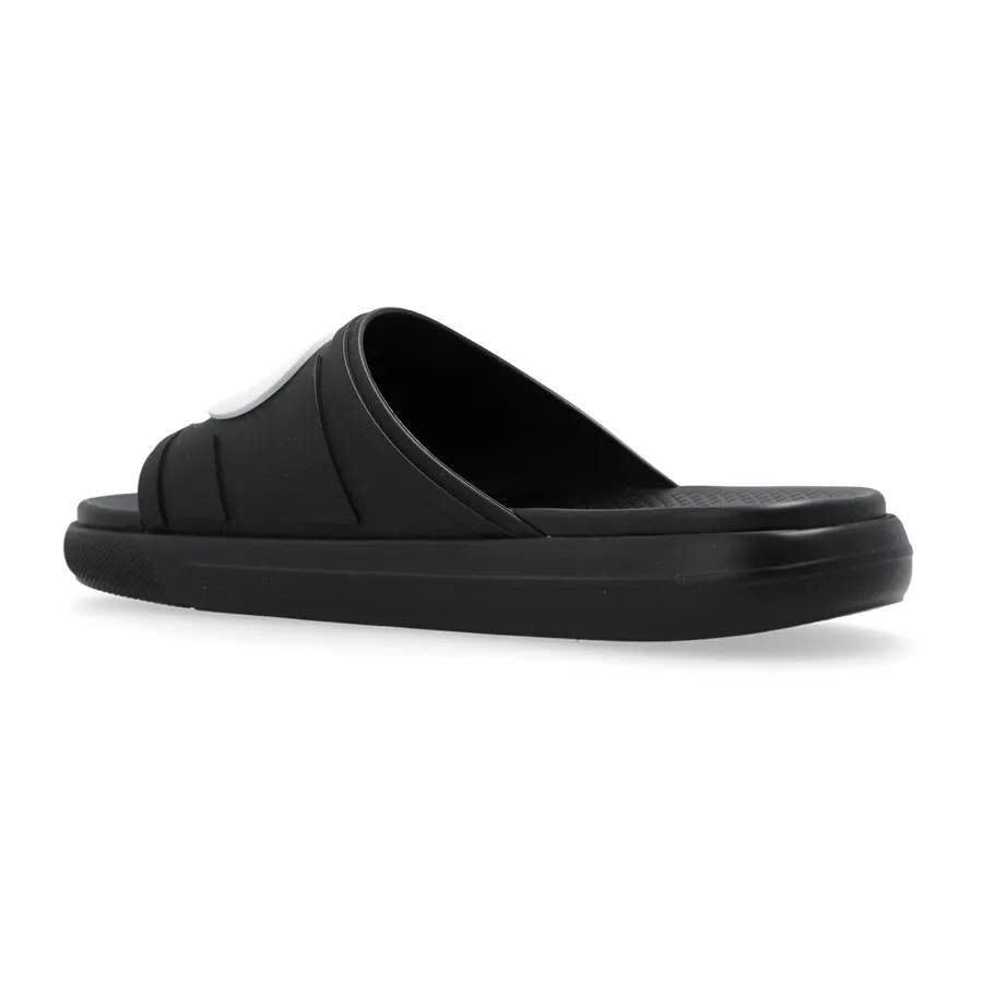 GUCCI SLIDES 18