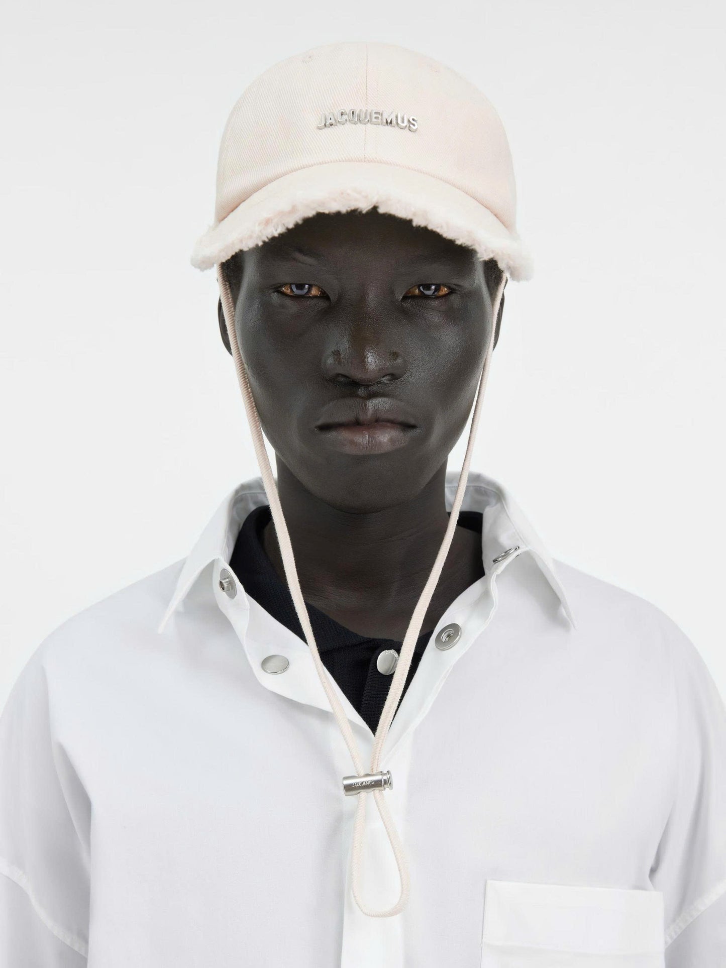 JACQUEMUS CAP 01