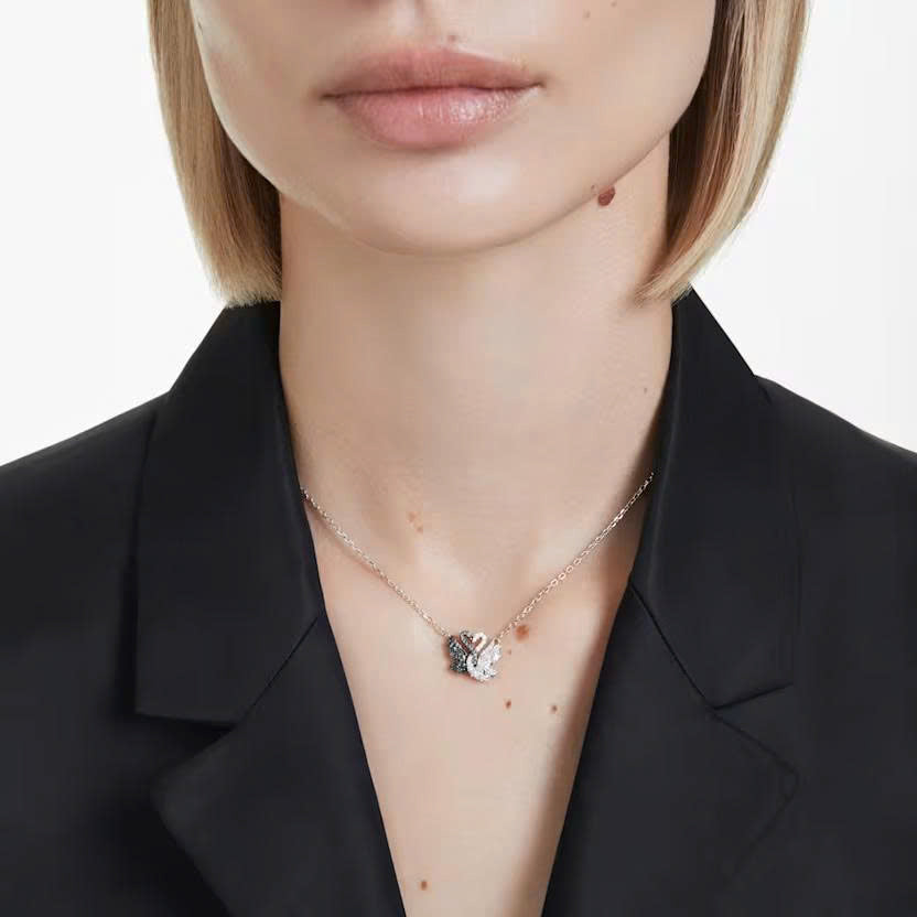 SWAROVSKI NECKLACE 05