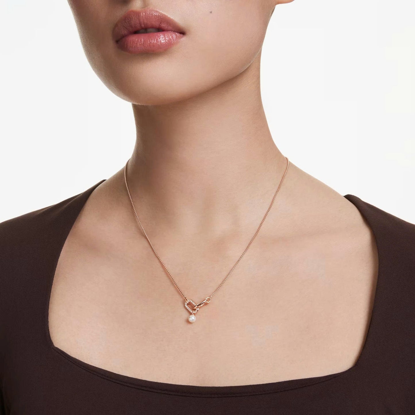 SWAROVSKI NECKLACE 20