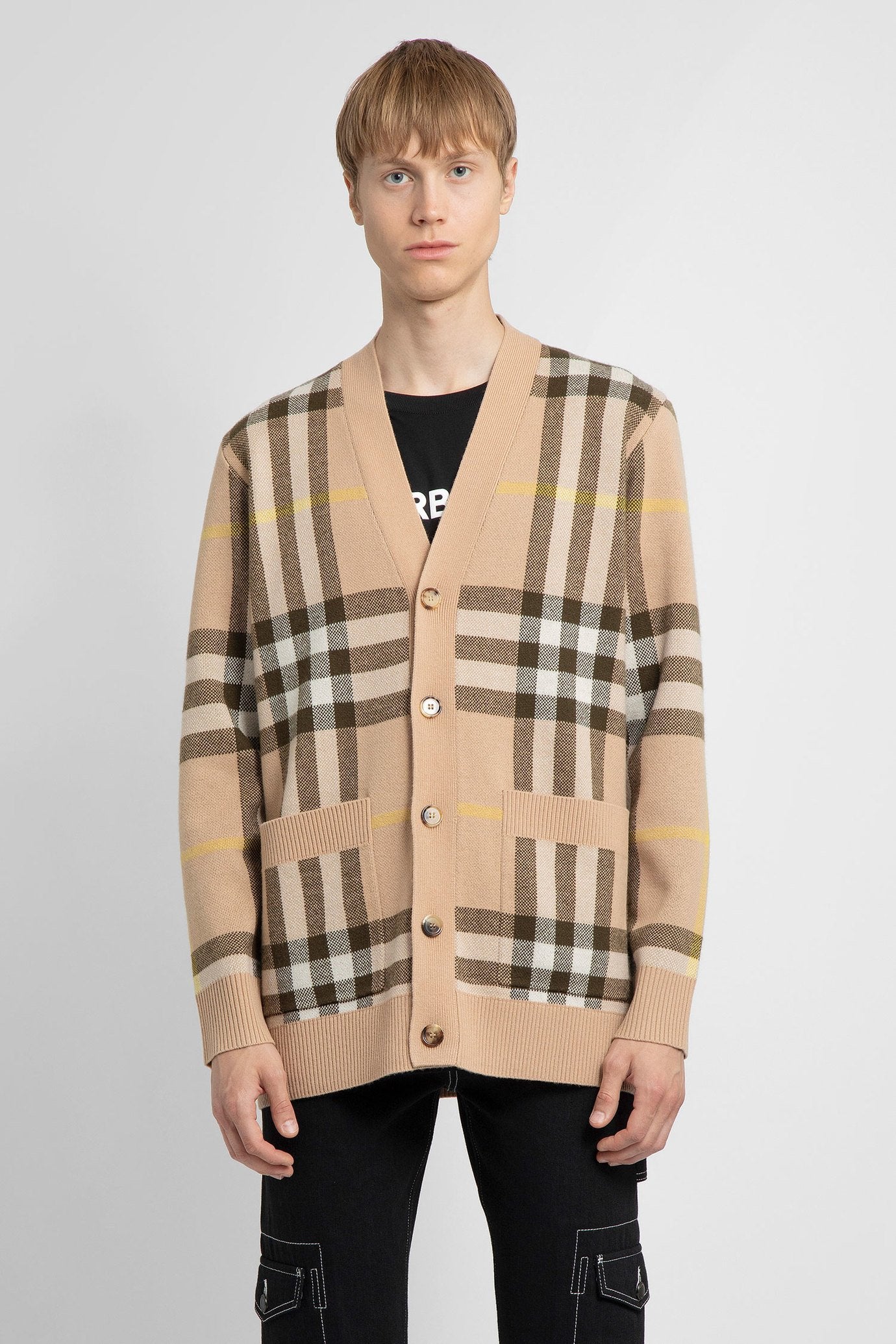 BURBERRY CARDIGAN 04