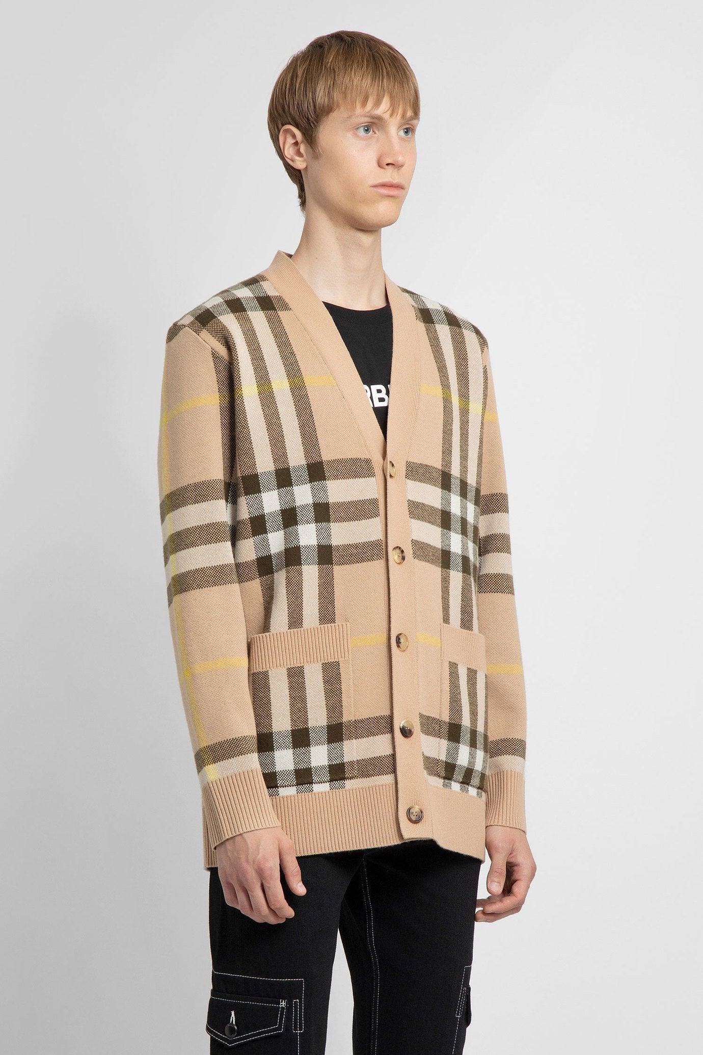 BURBERRY CARDIGAN 04