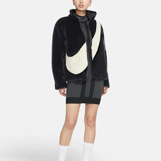 NIKE SWEATER 01