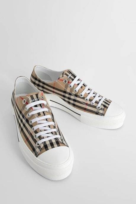 BURBERRY SNEAKERS 04