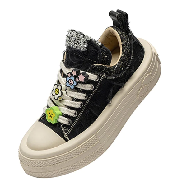 FORESHADOW SNEAKERS 02