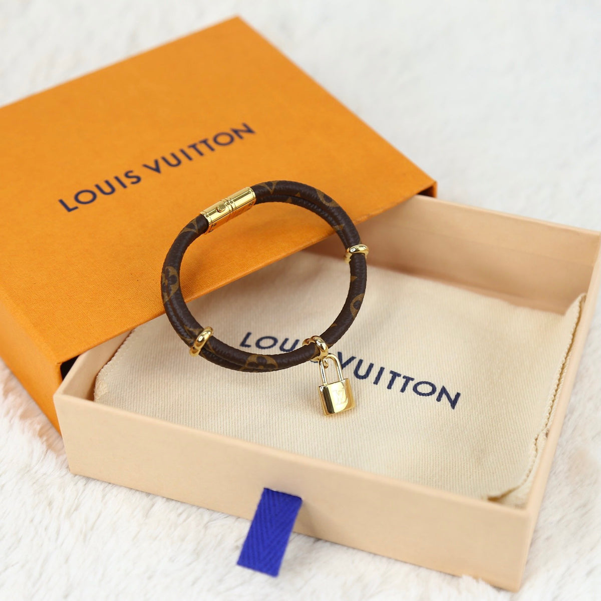 Shop Louis Vuitton DAMIER Keep it bracelet (M6138E, M8137E, M6140E