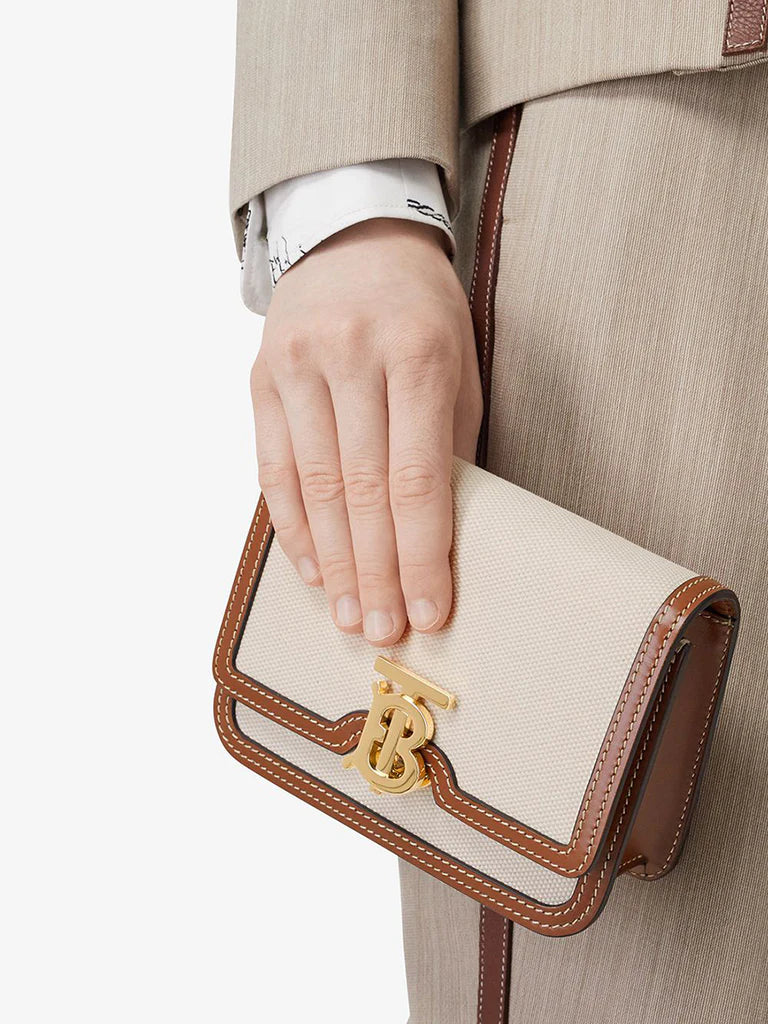 BURBERRY BAG 04
