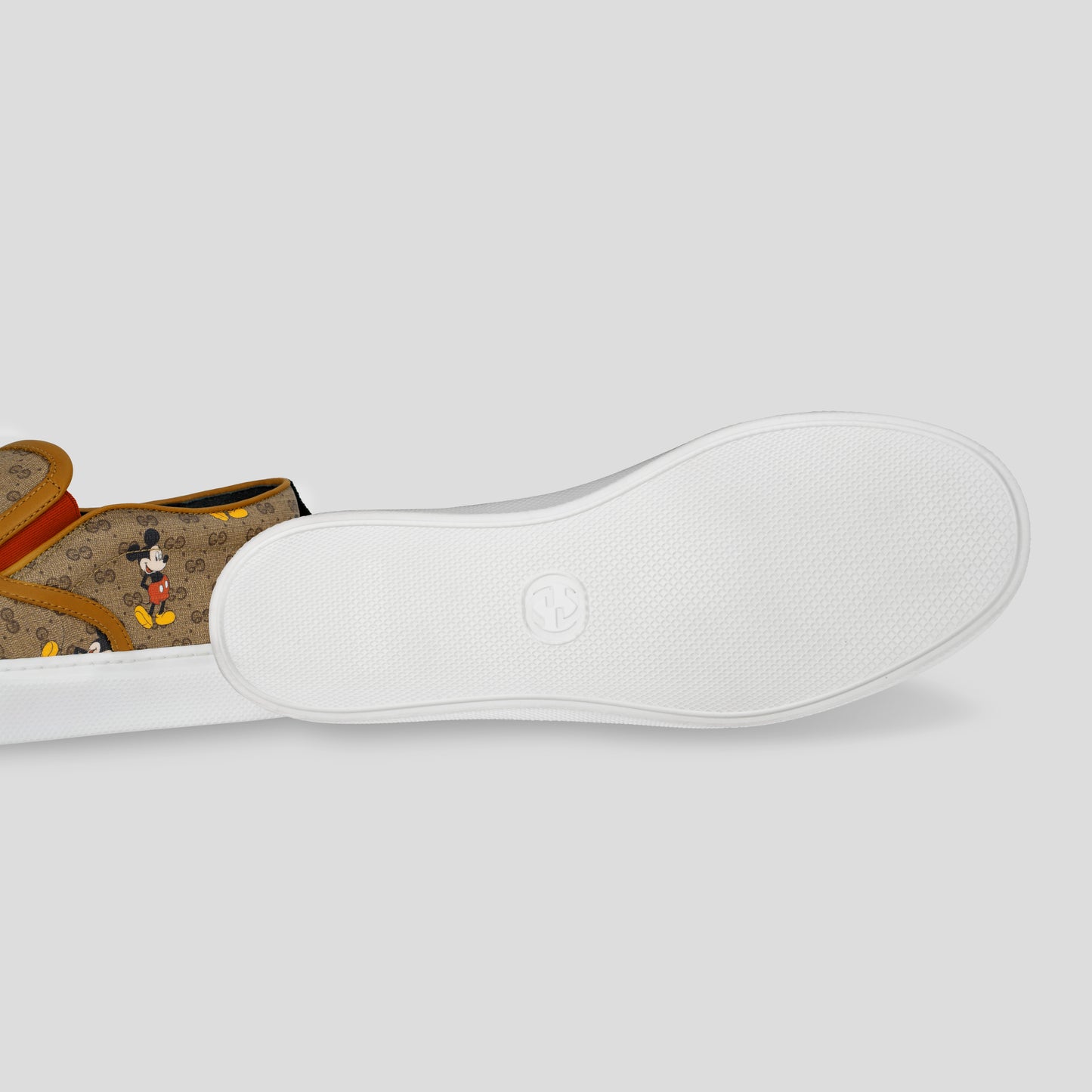 GUCCI SLIP-ON 01