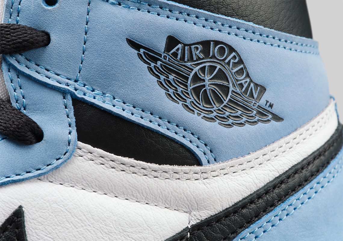 NIKE JORDAN 1 RETRO HIGH WHITE UNIVERSITY BLUE BLACK