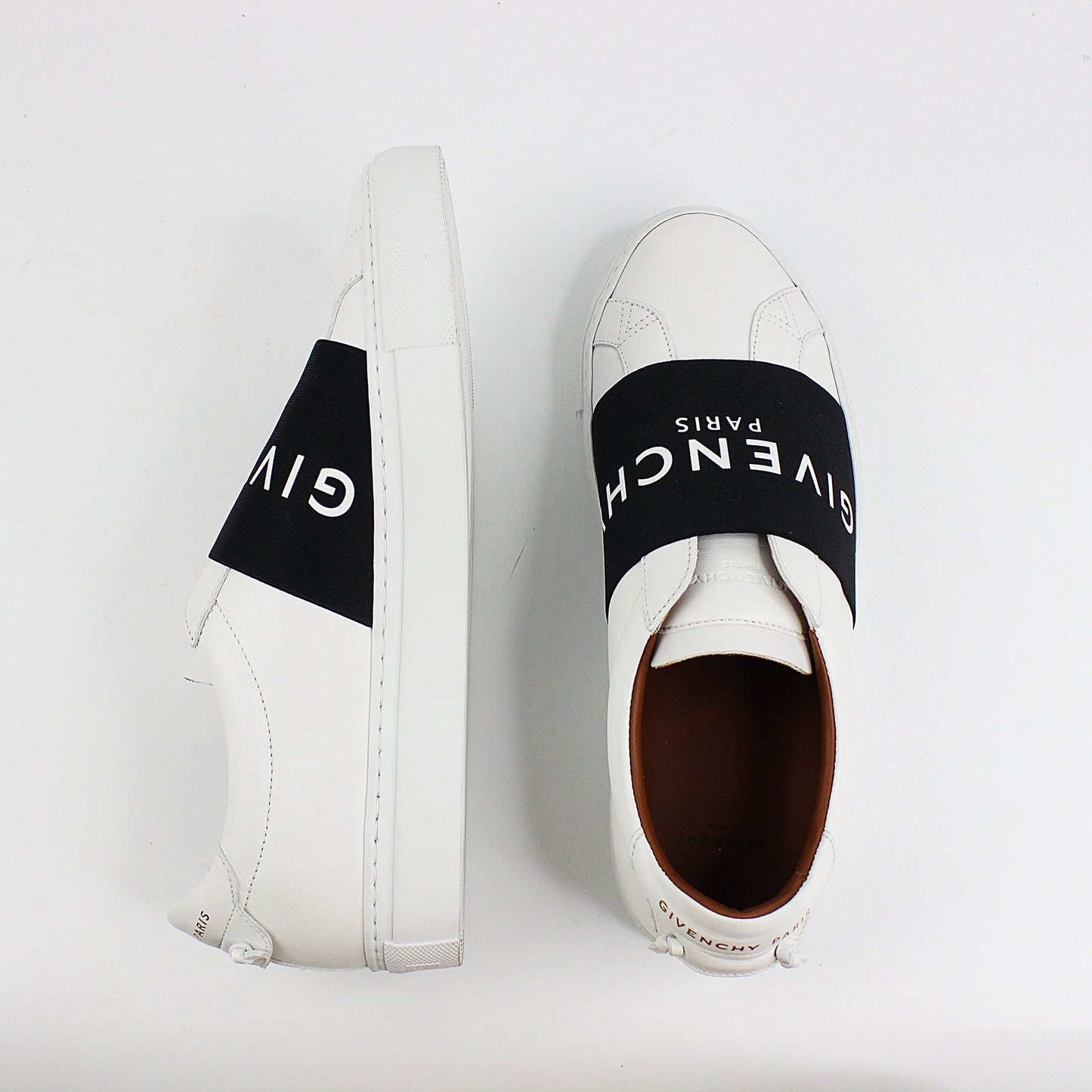 GIVENCHY SNEAKER 01