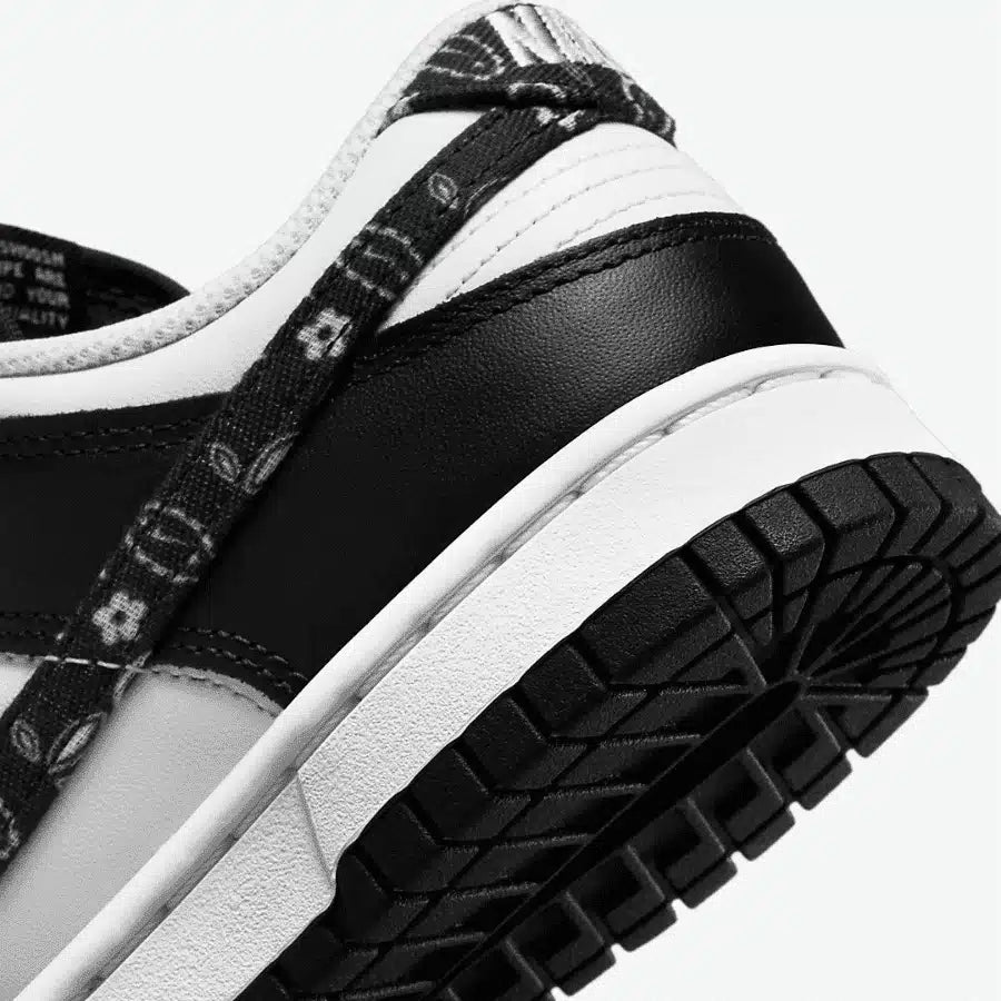 NIKE DUNK LOW BLACK PAISLEY