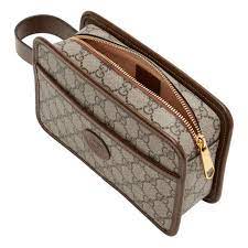 GUCCI POUCH 01