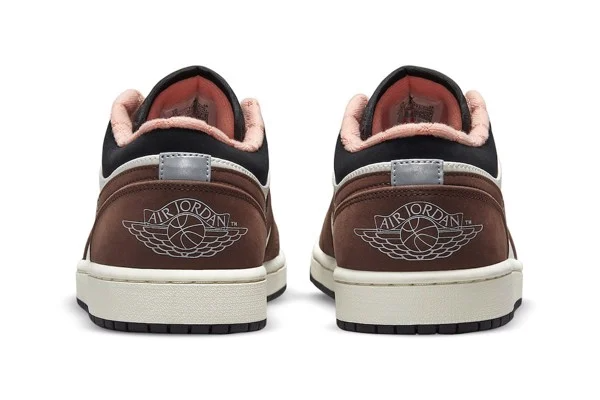 NIKE JORDAN 1 LOW MOCHA BROWN