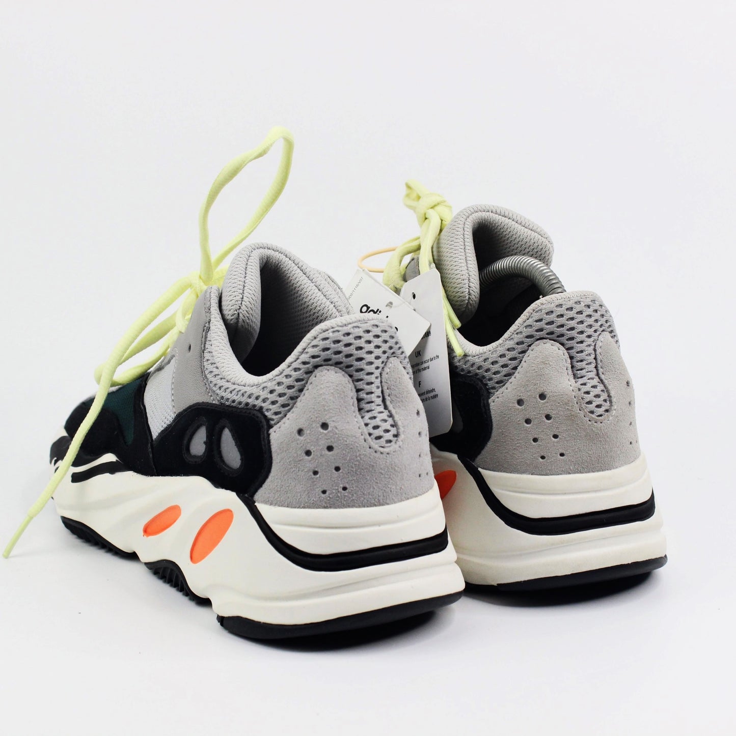 ADIDAS YEEZY BOOST 700 WAVE RUNNER SOLID GREY